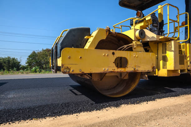 Best Driveway Paving Contractor  in Sawyerwood, OH